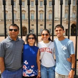 Meet your Posher, Natesa